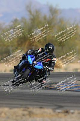 media/Feb-04-2023-SoCal Trackdays (Sat) [[8a776bf2c3]]/Turn 2 (1140am)/